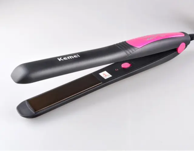 Hairdressing salon hair straightening stick Red - Shop at LoveMi