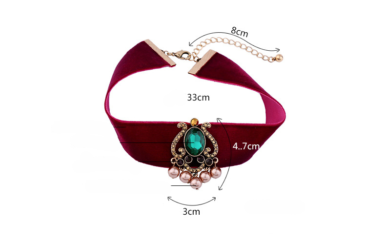 Red Velvet Choker Necklace with Green Geometric Family