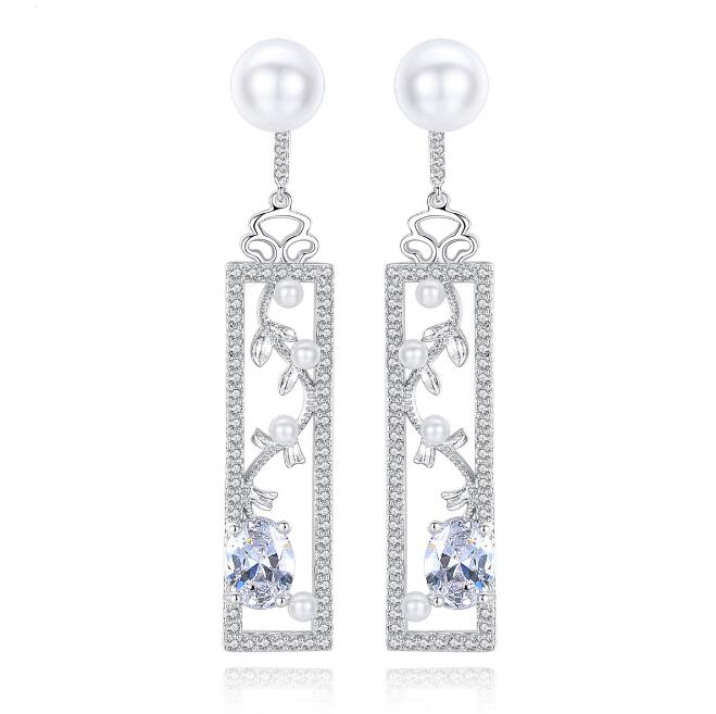 Flower Shape Clear Pearl Drop Earrings Gift For Girl Friend Wife Mom