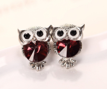 Korean version of the big-name jewelry earrings explosion crystal earrings personality owl crystal earrings crystal jewelry