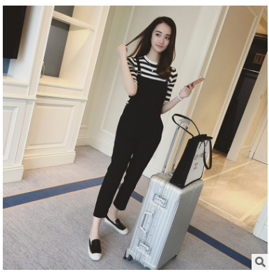 summer short-sleeved women's new casual two-piece nine-point pants bib suit suit female summer fashion tide