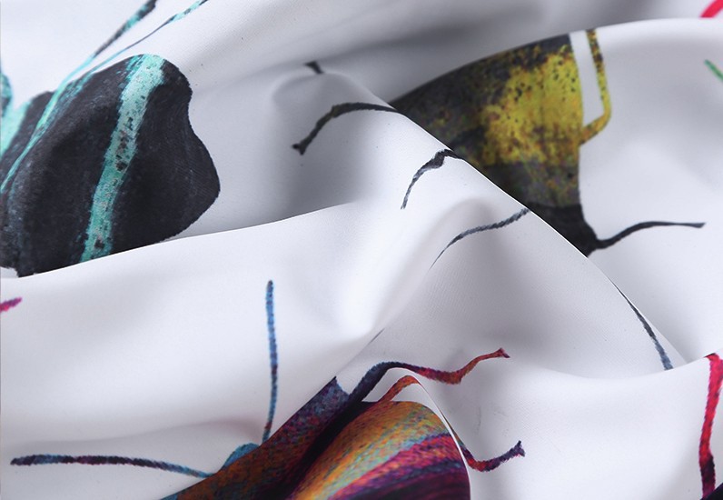 summer new personality fashion loose insects 3D printing shorts beach pants five pants tide men's clothing