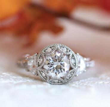 Creative Simulation Carat Diamond Ring Inlay Half Moon Zircon Engagement Jewelry