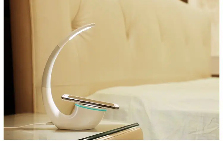High-technology Wireless Charger Phantom Table Lamp Life