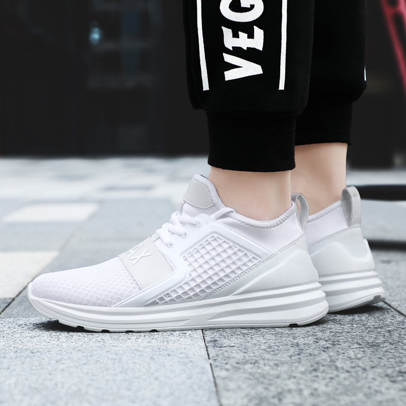 Sports Shoes