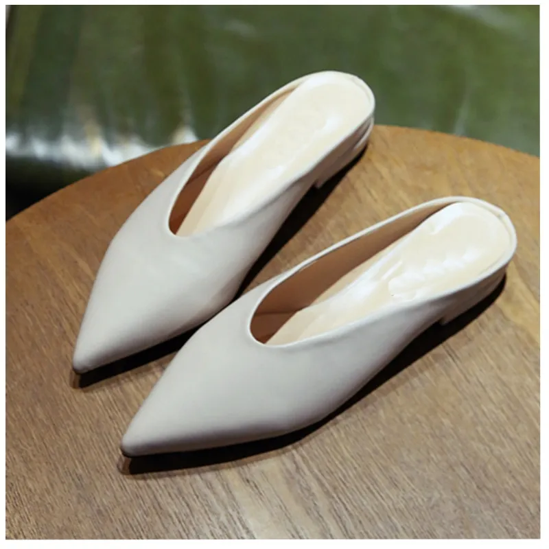 Half-to-single shoes female flat-bottomed pointed thick with lazy wild Korean version with spring female single shoes female - White