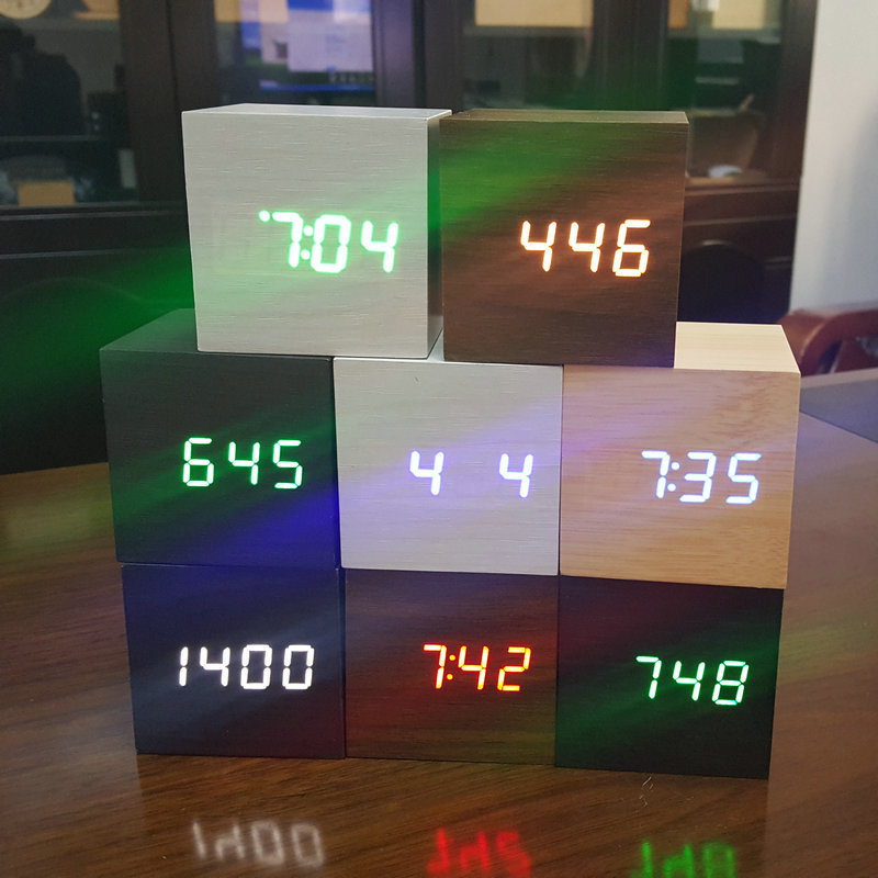 Minimalist Cube shaped sound-sensitive wooden digital clock with temperature display - Image 5