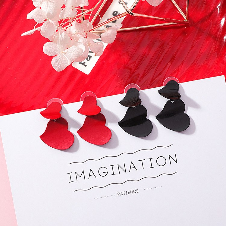 S925 silver needle personality exaggerated metal size love earrings simple heart earrings