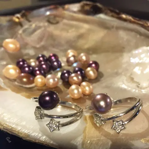 One Pearl One Freshwater Round 7-8mm