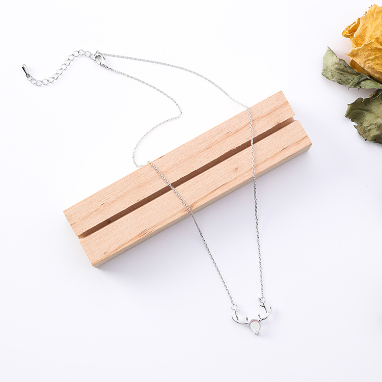 Fashion Moonstone Elk Necklace Female Day Sen Creative Deer Horn Drop Pendant Clavicle Chain Personality Gift