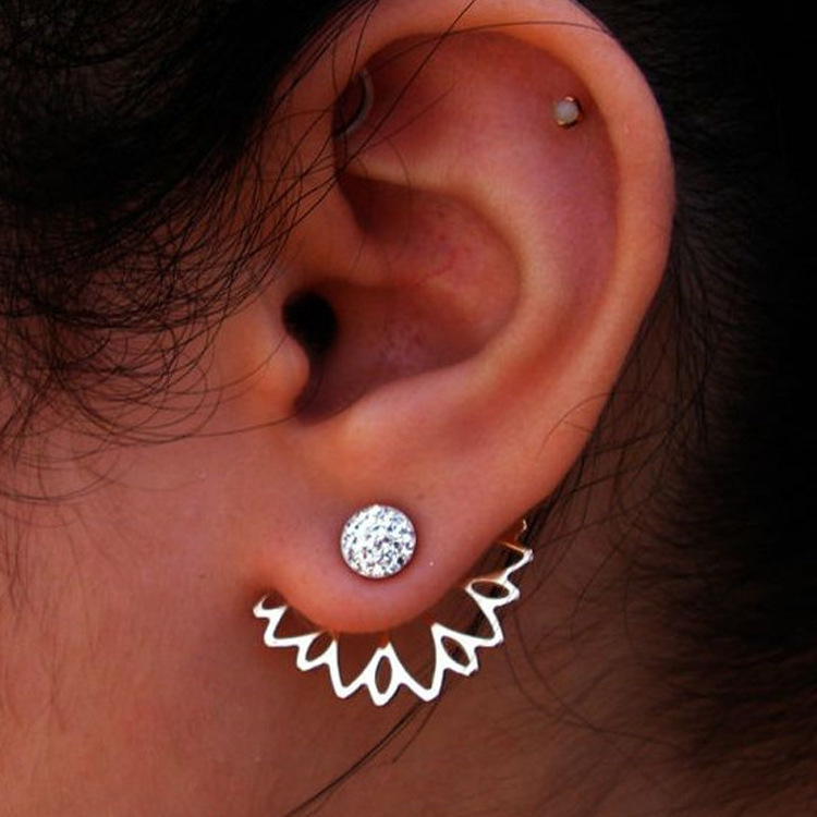 Lotus-shaped diamond-studded pierced earrings