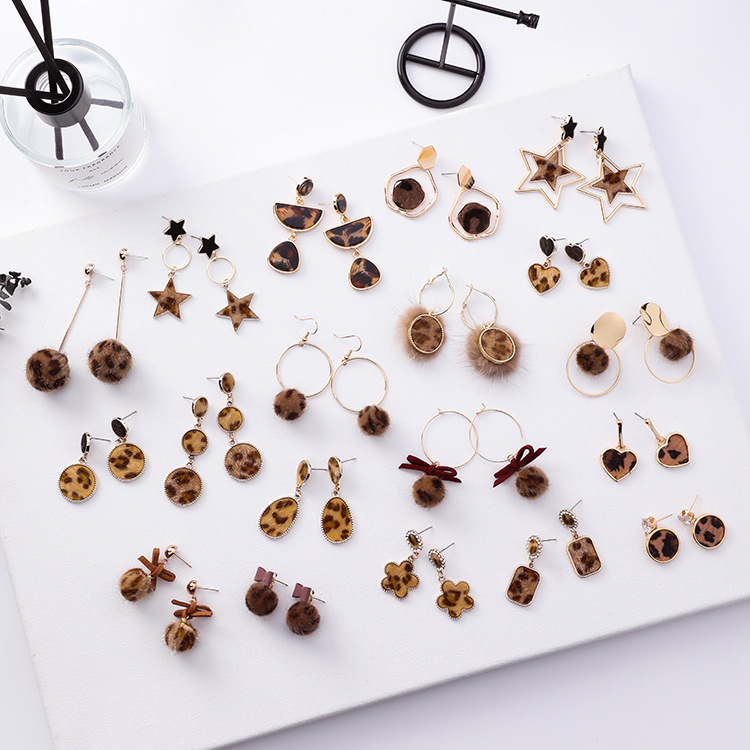 Korean fashion sexy leopard earrings exaggerated personality temperament earrings for round face with thin face earrings