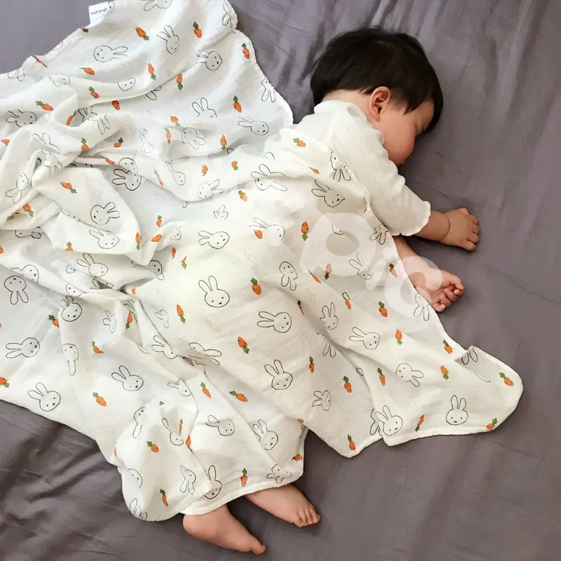 Baby Holding a Blanket Towel Double-layer Yarn Bamboo Newborn