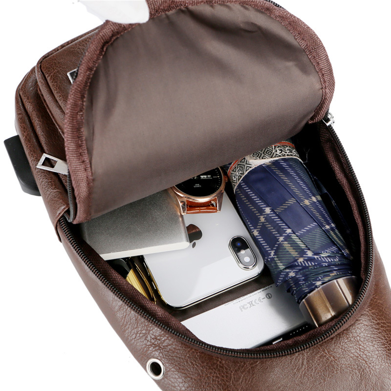 USB Portable Charging Chest Bag Messenger Bag — foto 4