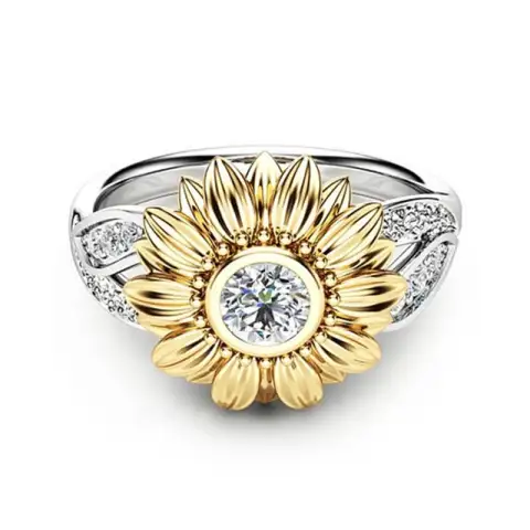 New Gold-plated Couple Ring Sunflower Flower Color Separation Zircon