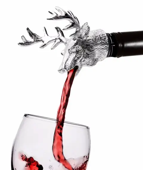 Wine Pourer and Stopper Aerators Stainless Deer Stag Head