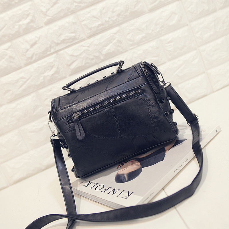 Handbag stitching sheepskin rivet pouch