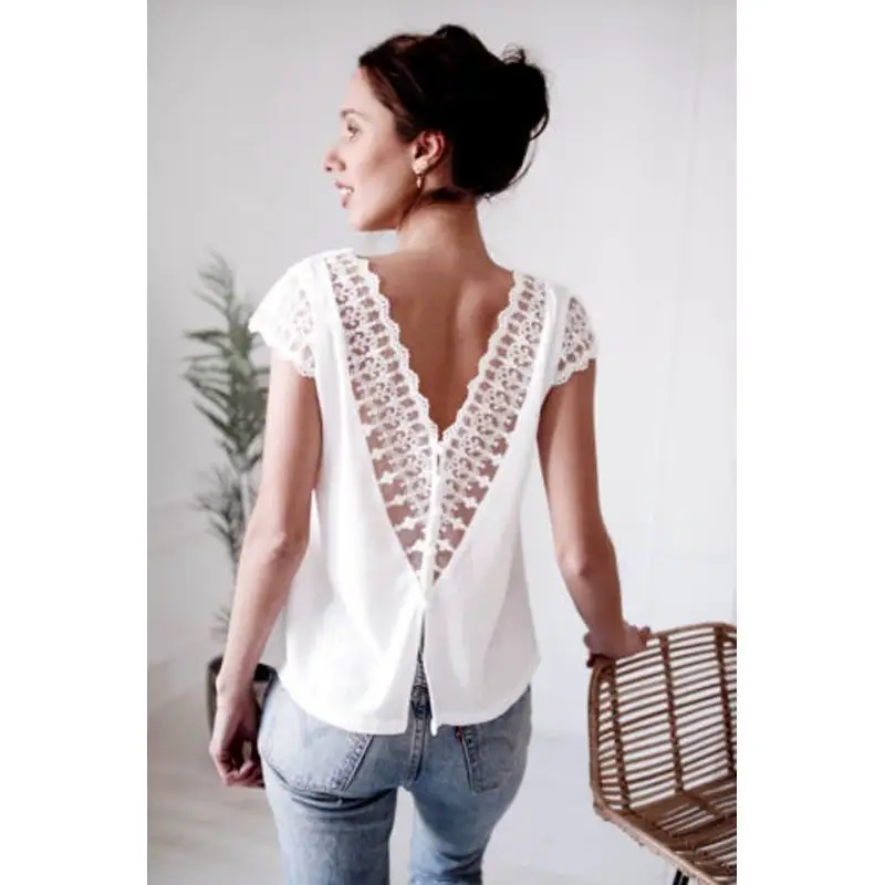Solid color V-neck lace stitching cutout button sexy top
