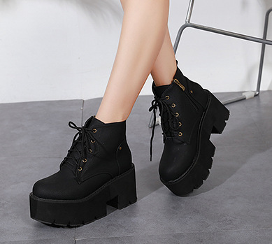 Thick-soled and high-heeled ankle boots
