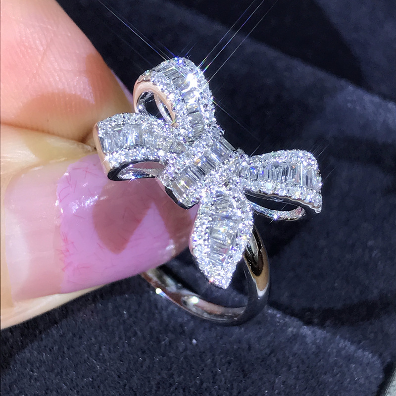 AliExpress new bow ladder diamond ring beautiful luxury simulation diamond ring temperament female wedding ring