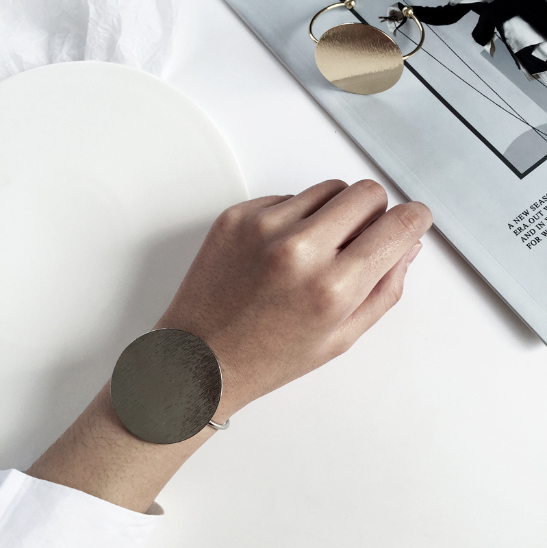 Geometric brushed textured metal round bracelet