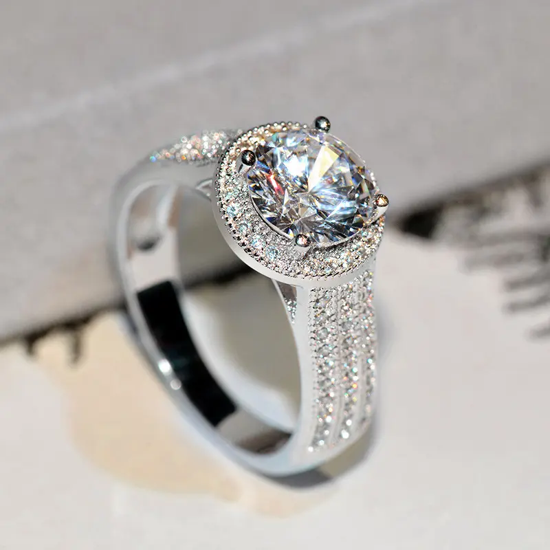 Classic Lotus Diamond Ring for Wedding