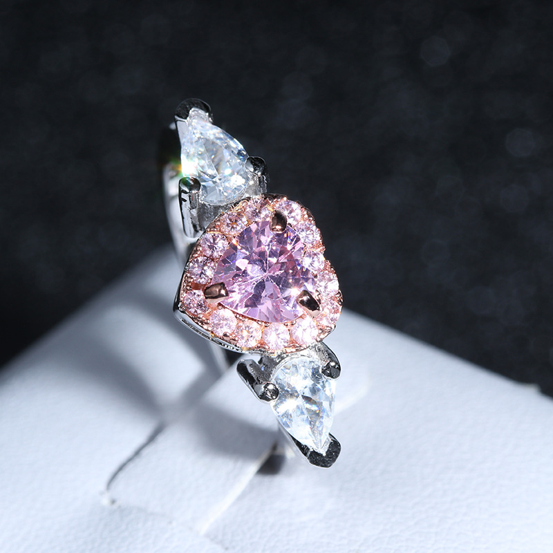 S925 sterling silver female simulation diamond ring 20 points zircon marriage ring love hollow hollow heart eight arrow white gold ring jewelry