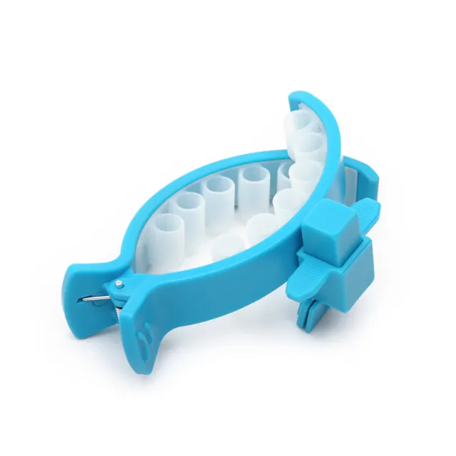 Dog picker clip pet dog toilet clip Large And 20 Bags - Shop at LoveMi