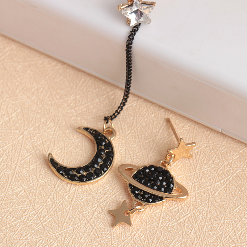 Korean fashion moon Saturn asymmetrical long earrings female simple temperament wild five-pointed star earrings jewelry One generation