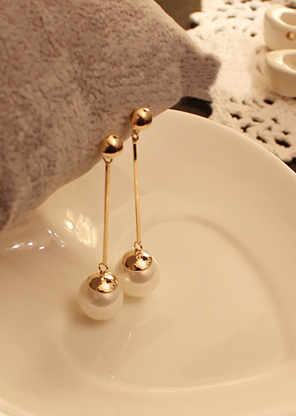 Gold-plated long pearl earrings earrings