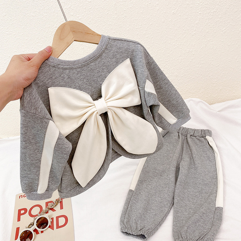 Baby's Back Bow Sweet Wind Suit