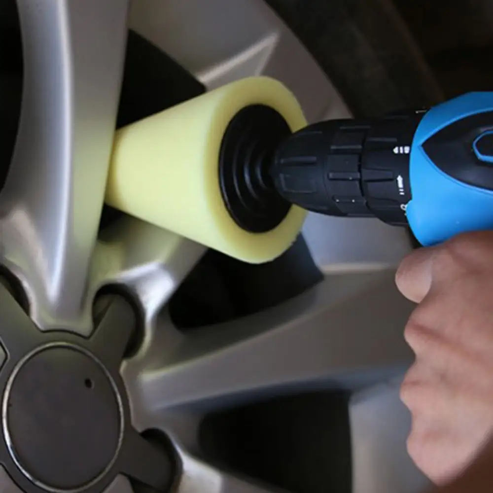Car wheel polishing disc detail in