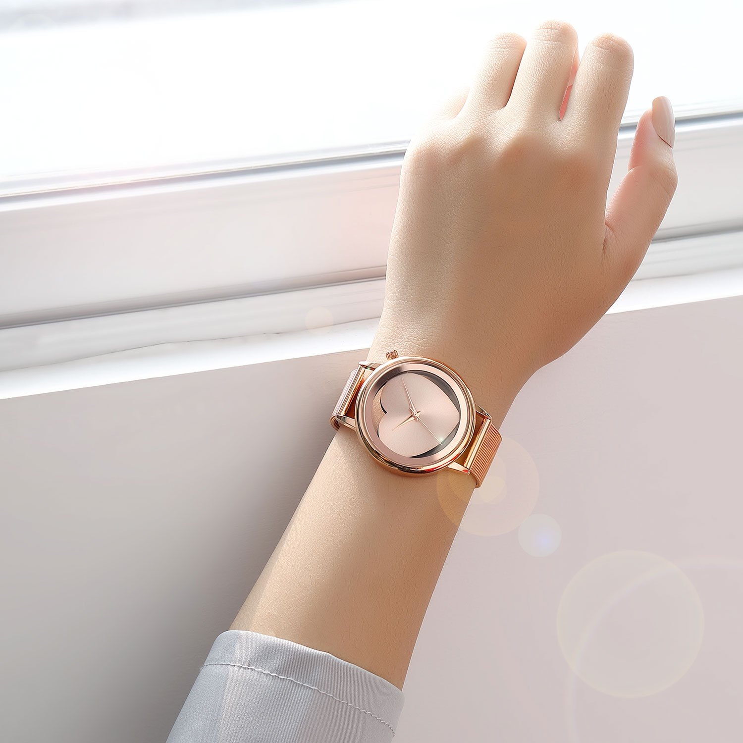 Женские часы полый женский стол