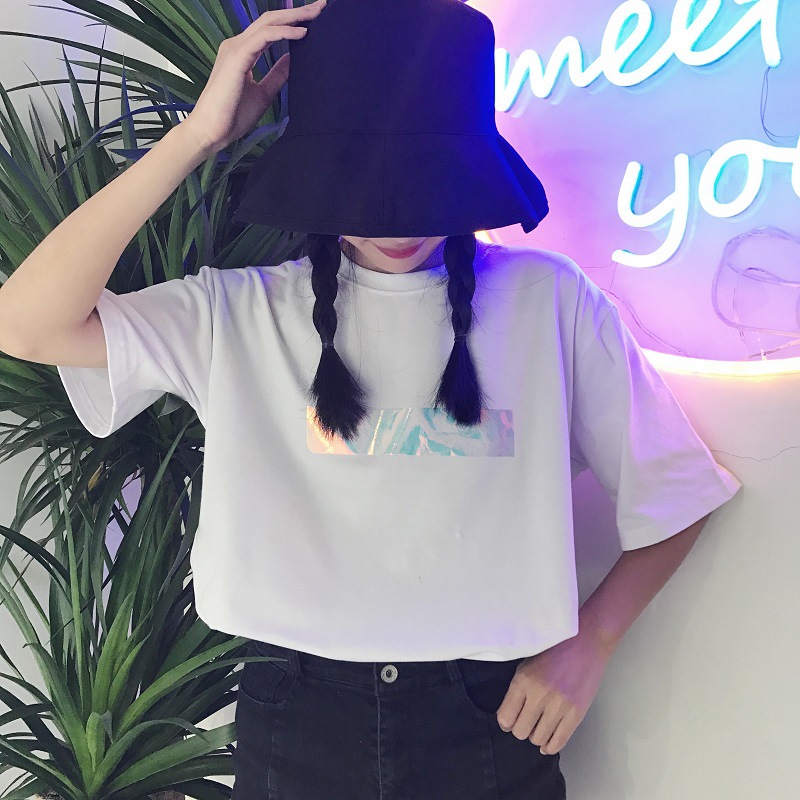 White short-sleeved t-shirt women's loose Korean students wild half-sleeve tops