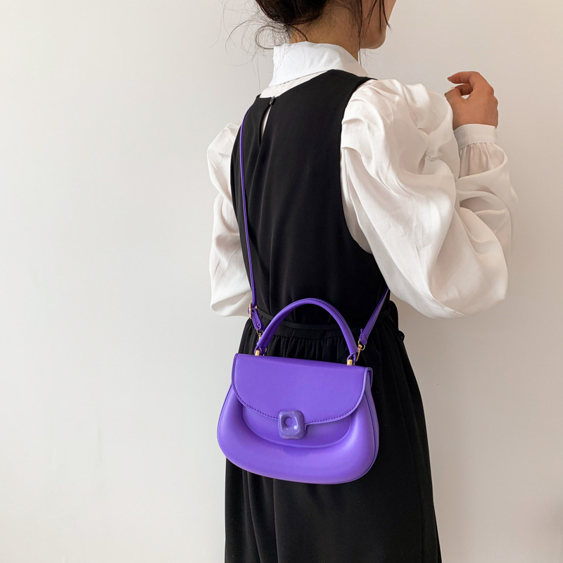 Fashion Simple And Light Luxury Pressure Shell Portable Small Square Bag