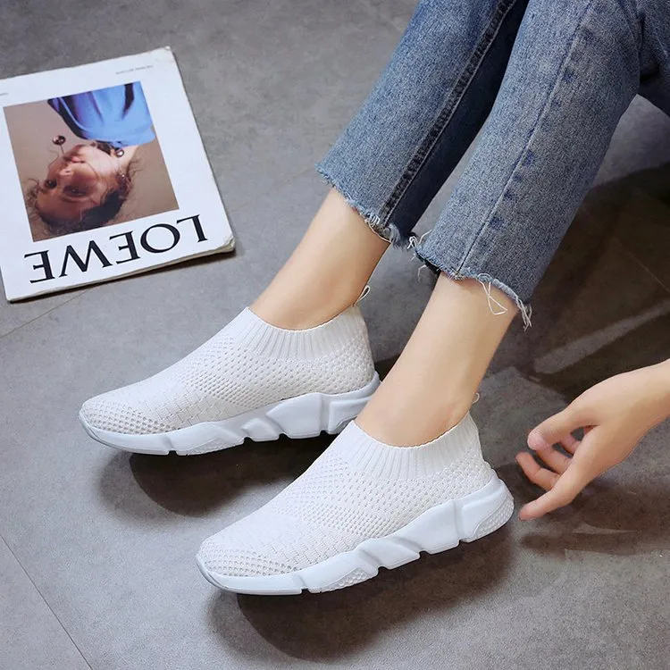 Large size flying woven mesh shoes - White