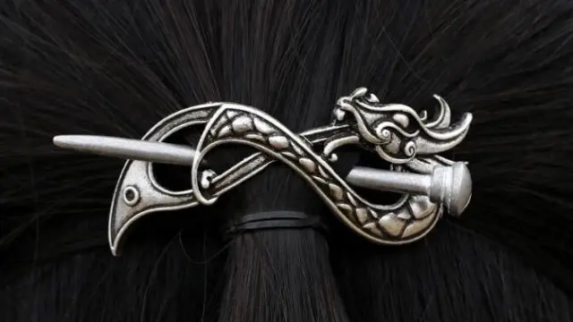 Metal hair clip Silver - Shop at LoveMi