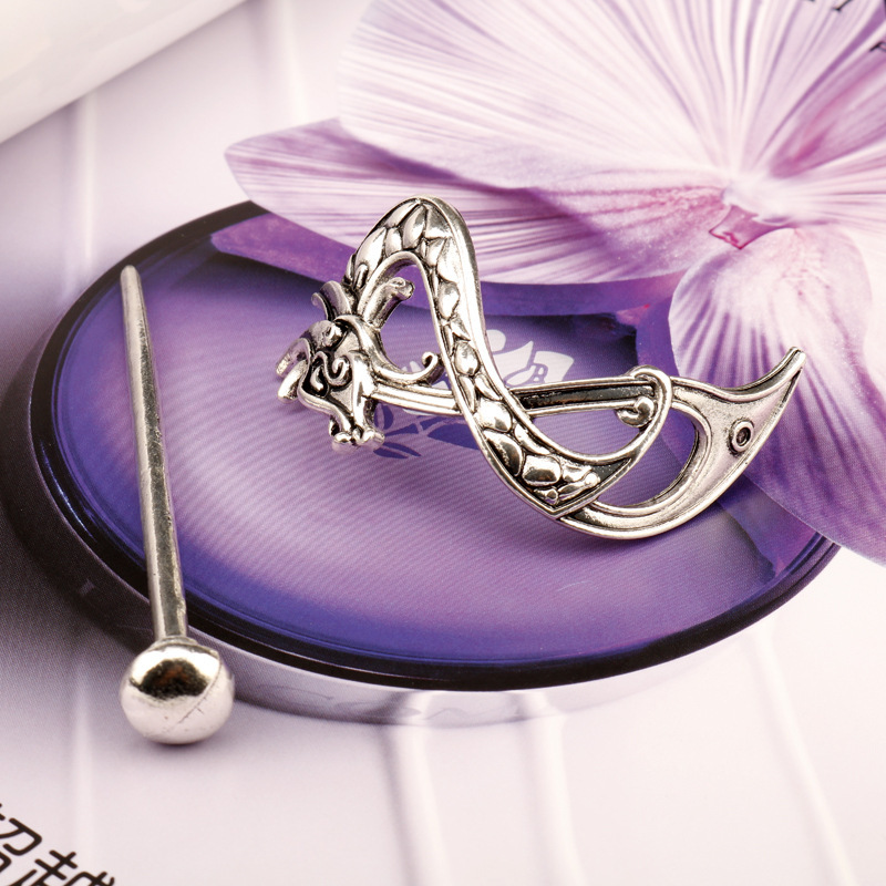Metal hair clip