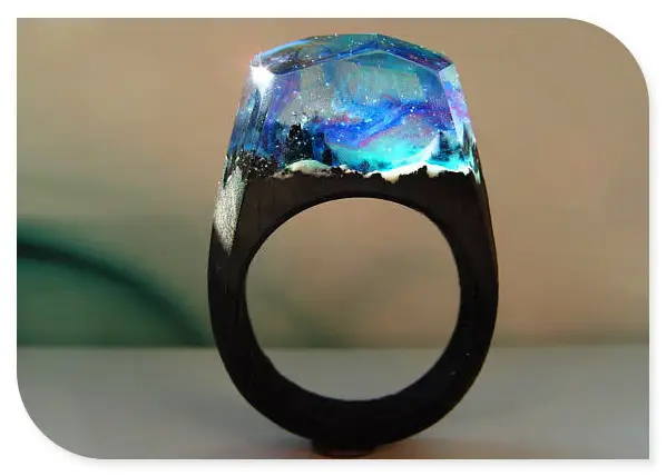 Multicolored rainbow ring