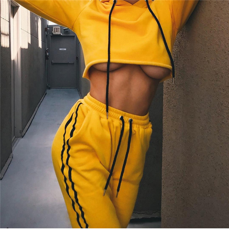 Hooded long sleeve yellow sports suit