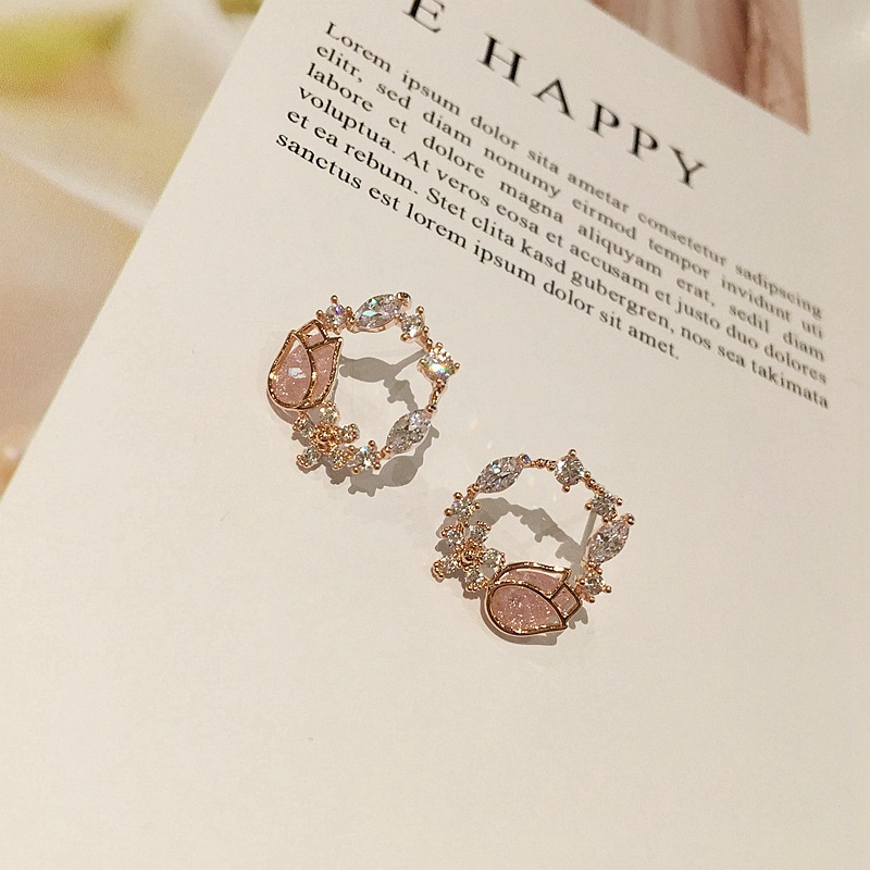 Tulip flower earrings