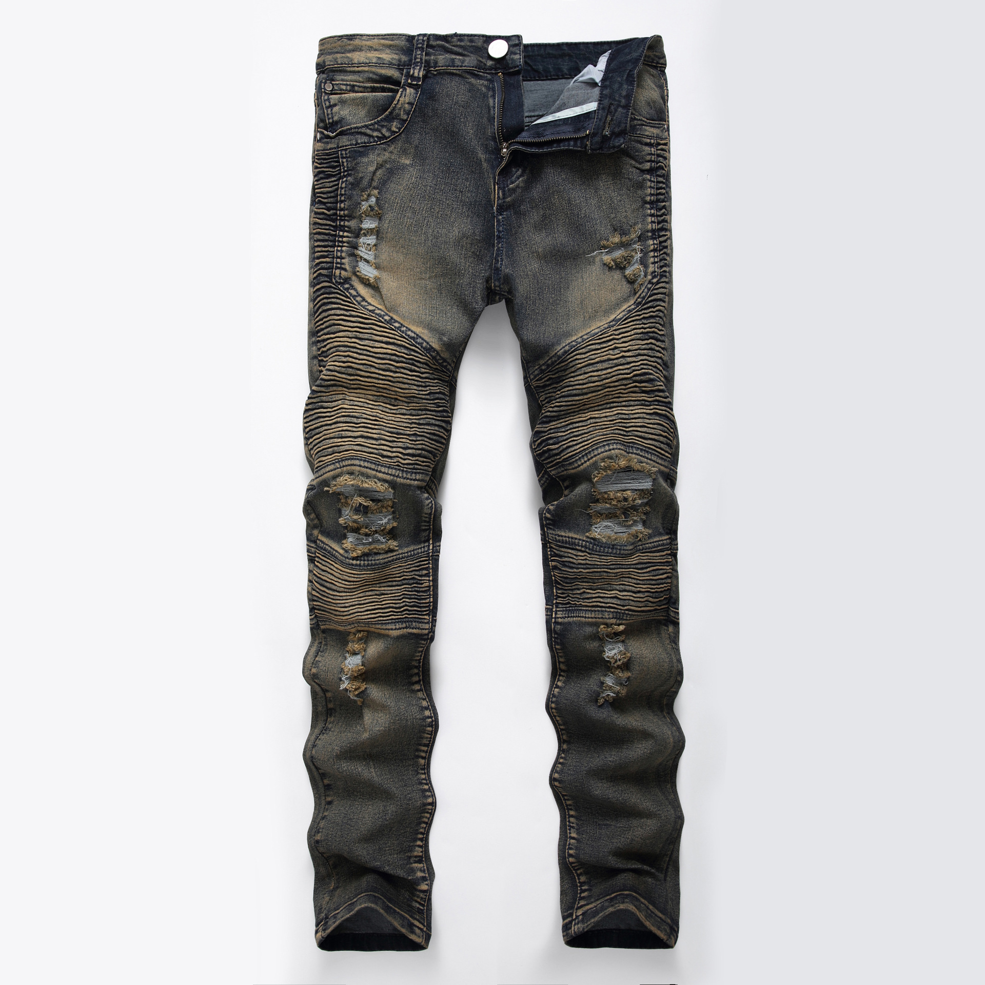 Wrinkled feet pants