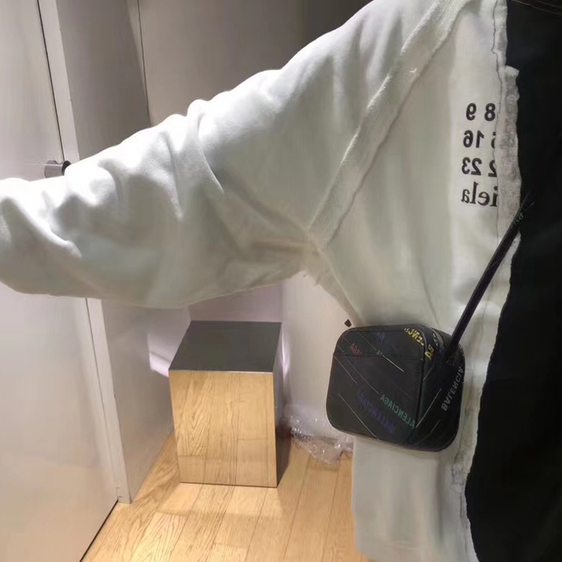 Sweater stitching fake two pieces