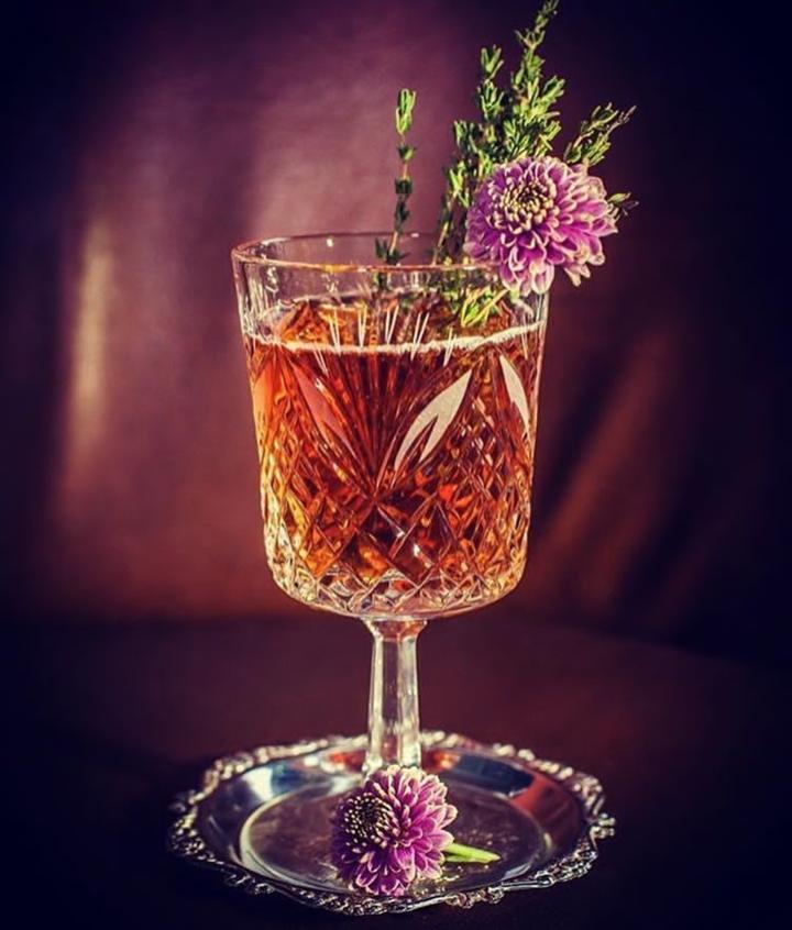 Vintage Coaster - GOLD & SILVER