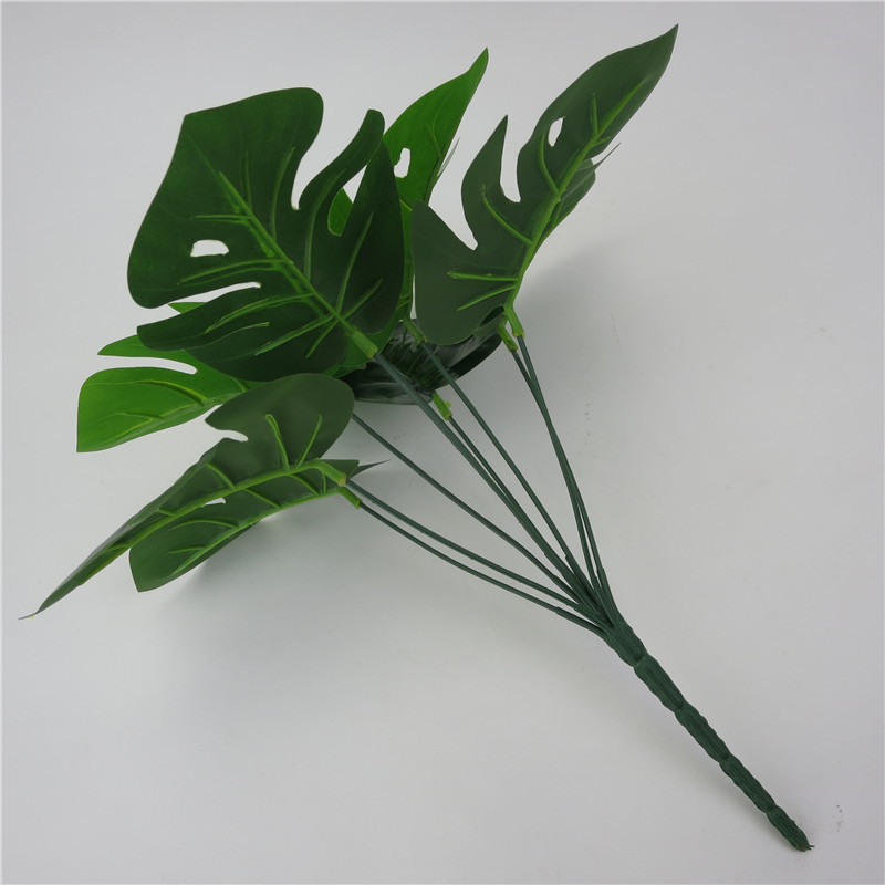 Title 6, Realistische Monstera simulatieplant voor een g...