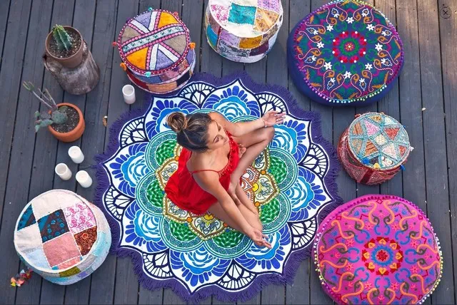 Polygon Printing Tassel Round Bath Towel Yoga Mat – image 9