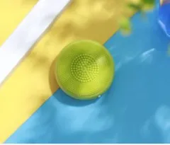 Electric cleansing brush - Grass Green - View 1