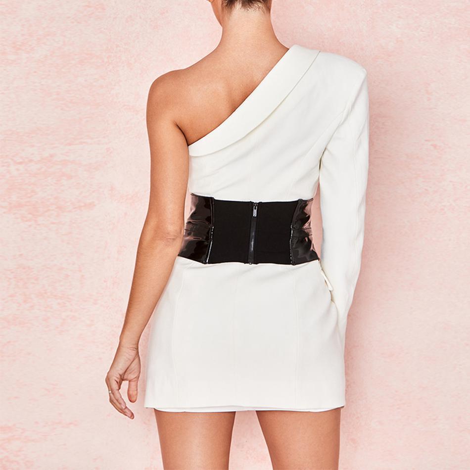 One-shoulder temperament dress