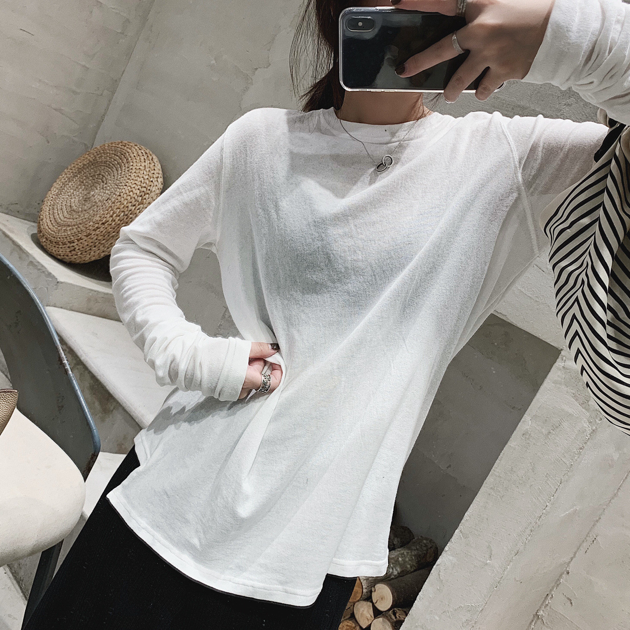 Irregular long sleeve bottoming shirt