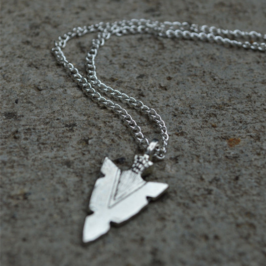 Arrow pendant